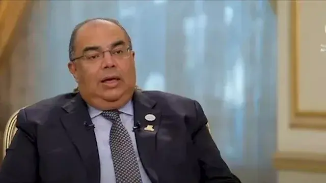 محمود محيى الدين يحذر من موجة...