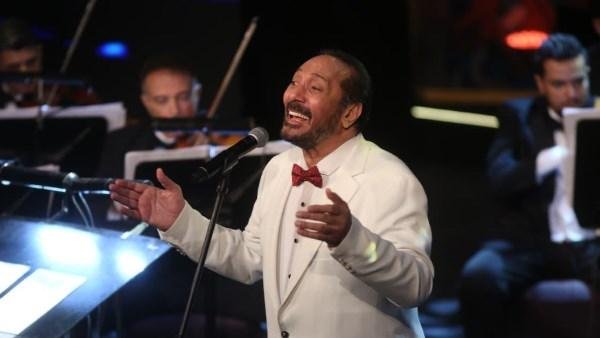 مهرجان ومؤتمر الموسيقى العربية.. علي الحجار يهدي لمسة وفاء لهاني شاكر