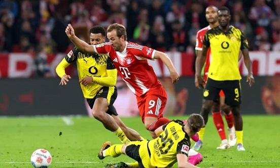 هاري كين يقود هجوم بايرن ميونخ أمام بوروسيا دورتموند في الدوري الألماني