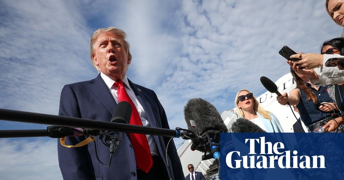 Trump attacks datacenter backl...