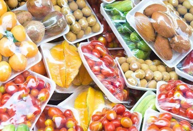 عضو شعبة المستوردين بالاتحاد العام للغرف التجارية: نطالب بتمويل الصناعات الغذائية بفائدة 5%