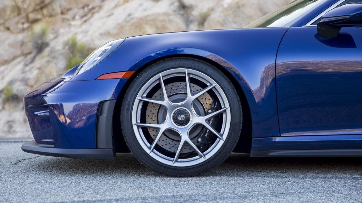 The Porsche 911 GT3 Touring pu...