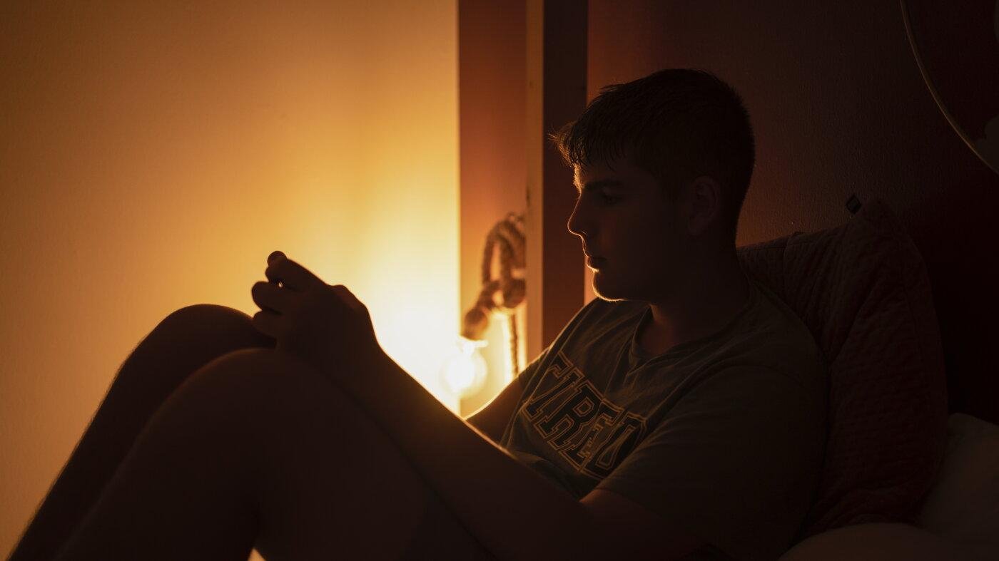 Lights out, Instagram off? The...