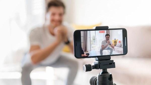 حرام شرعًا.. دار الإفتاء تحذر البلوجر من نشر المقاطع الخادشة للحياء لتحقيق الأرباح