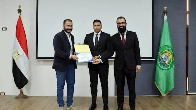 قصة مشروع لتدوير بطاريات الليثيوم حصد المركز الأول بالسويس -صور