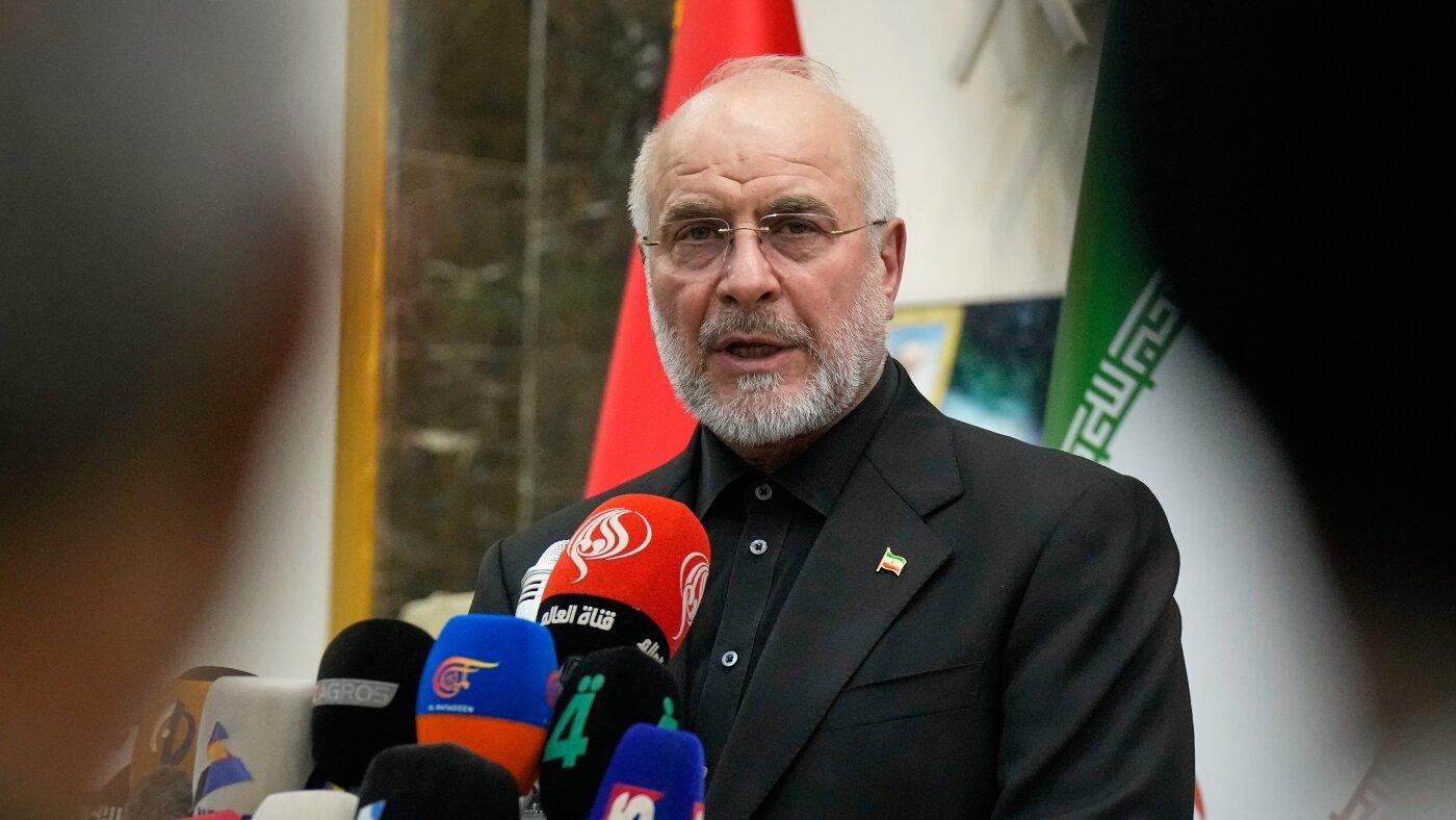 Top Iran official says US focu...