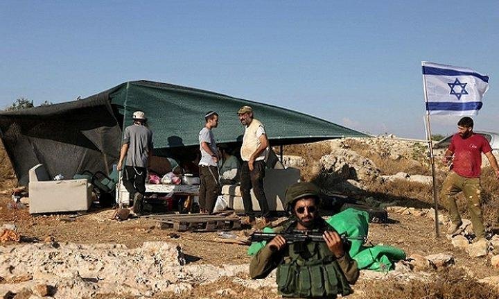 مصادر فلسطينية: مستوطنون يقيمون بؤرة استيطانية شمال البيرة