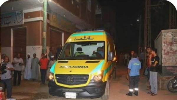 نزيف بالمخ وتهتك بالرئتين.. ميني باص يدهس موظفا وابنته في الدقي