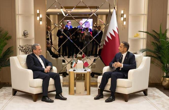 إيران تناقش الرد الأمريكي على...
