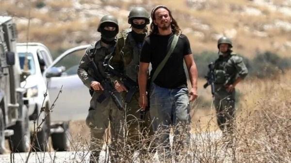 الاحتلال الإسرائيلي يقتحم قرية فلسطينية شرق رام الله