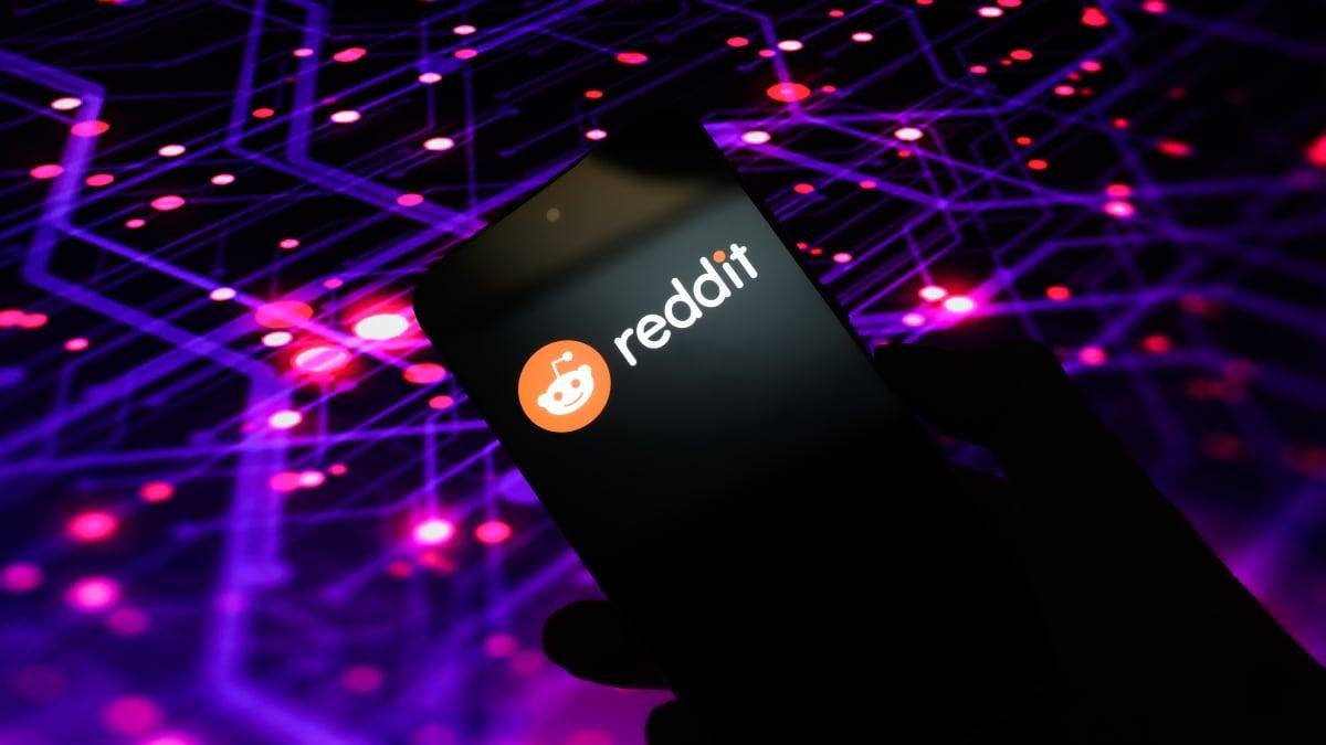 ChatGPT mysteriously stops cit...