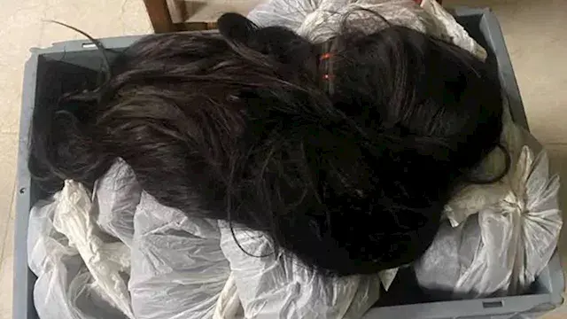 بعد ضبط 12 كيلو شعر طبيعي بمطار الإسكندرية.. تعرف على أسرار تجارته