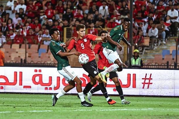 فوربس: حمزة عبد الكريم يثير الجدل مع منتخب مصر