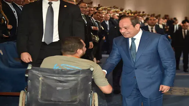 متحدث الرئاسة ينشر صور مشاركة الرئيس في جلسة الأمن الغذائي والمائي بمنتدى مصر 2026