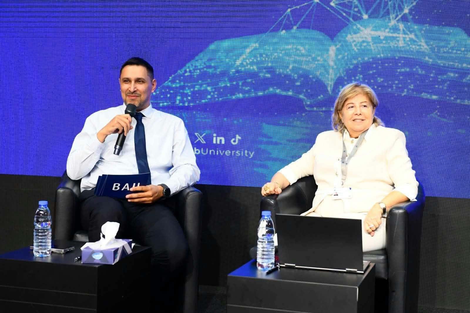 كيف يعيد الذكاء الاصطناعي تشكيل دور المكتبات الأكاديمية في عصر التحول الرقمي؟