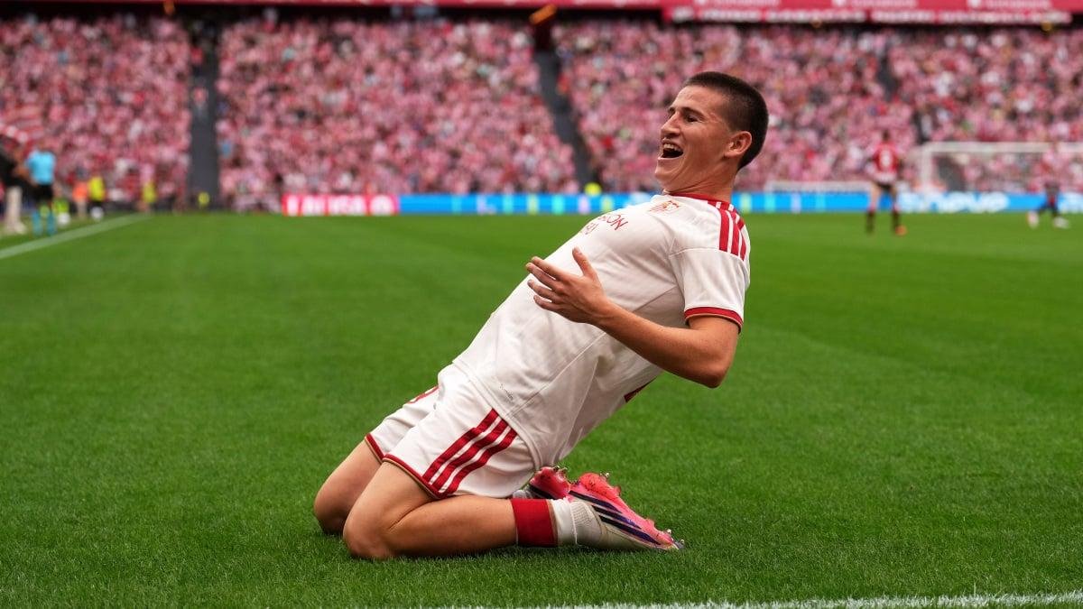 How to watch Sevilla vs. Atlét...