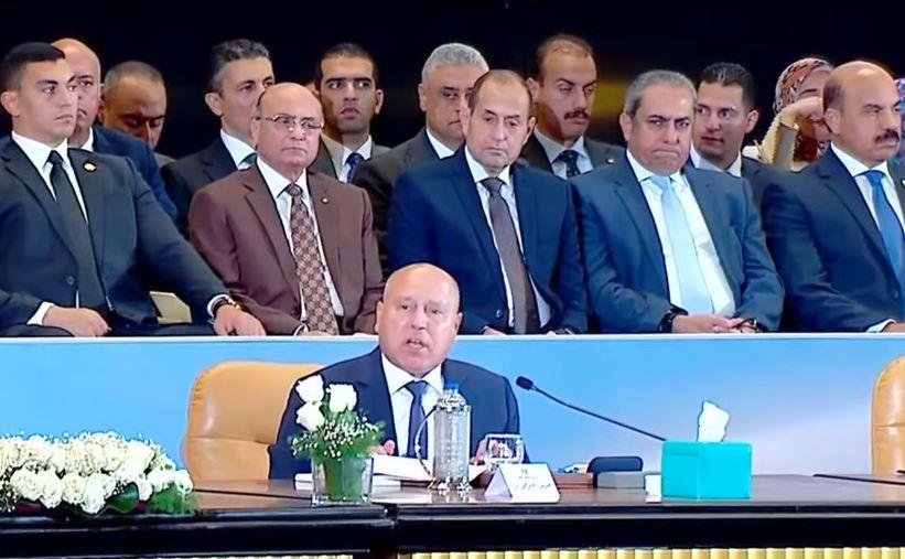 منتدى مصر.. كامل الوزير: نعتزم تطوير 3 آلاف كم طرق محلية بتكلفة 42 مليار جنيه