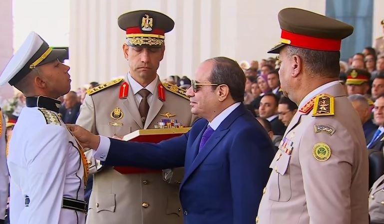 الأول على الكلية البحرية: الالتحاق بالقوات المسلحة شرف كبير.. وأنصح الشباب بالوعي والمسئولية