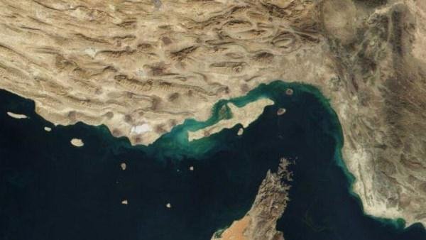 إيران وعُمان تتفقان على تحديد الممرات الآمنة في مضيق هرمز