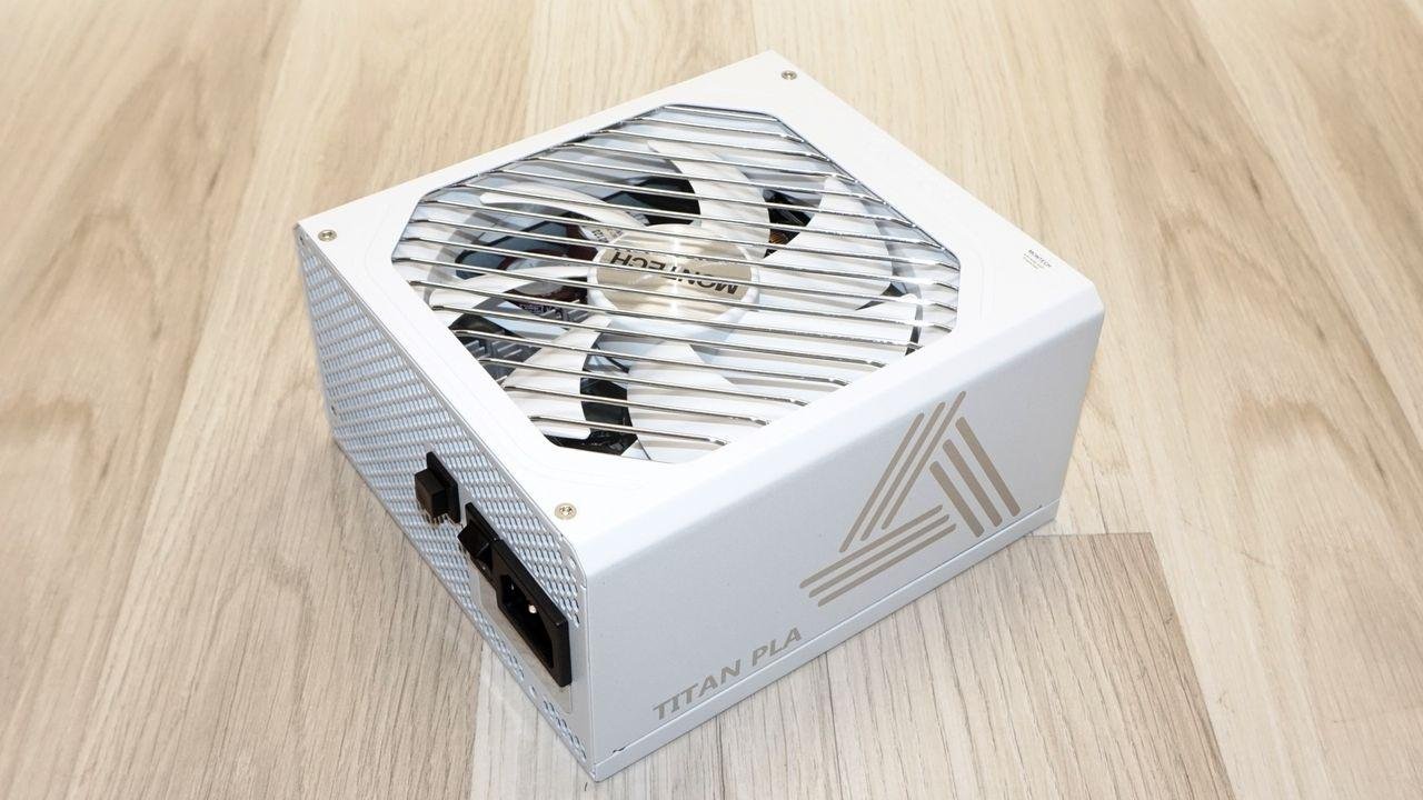Montech Titan PLA 750W power s...