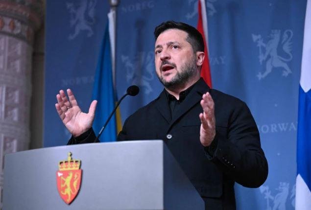 الرئيس الأوكراني: نؤيد وقف إطلاق النار ومحادثات ثلاثية تضم روسيا والولايات المتحدة