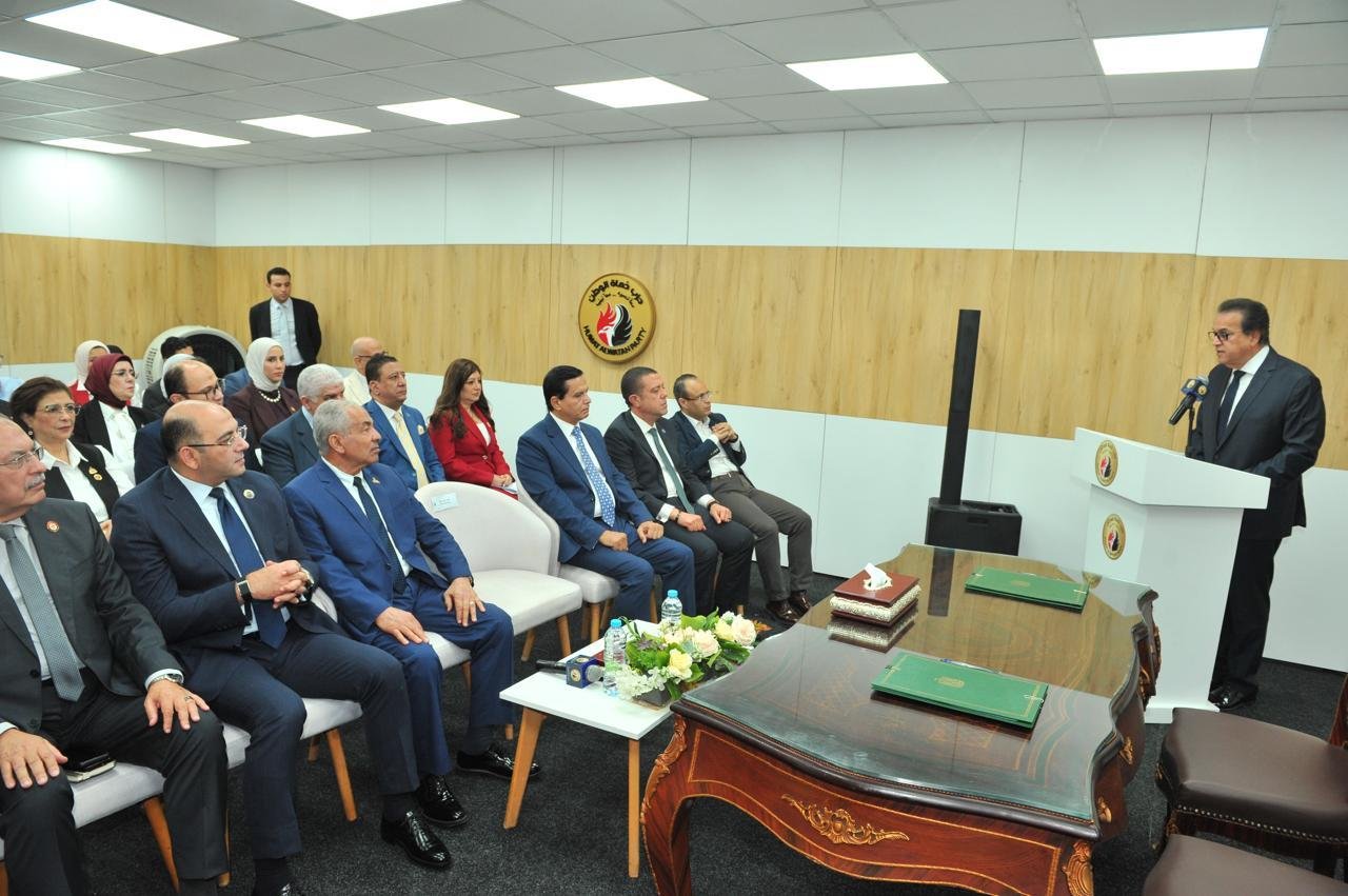 حماة الوطن يوقع بروتوكول تعاون مع وزارة الصحة لتنظيم قوافل طبية مجانية بمحافظات الجمهورية