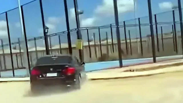 قيادة متهورة لطالب داخل جامعة الإسكندرية الأهلية