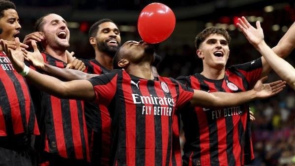 ميلان يخطط لضم صفقة من الدوري الإنجليزي