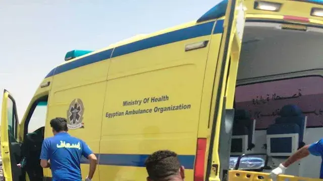 إصابة 8 أشخاص في انقلاب ميكروباص على طريق "بني سويف- الفيوم" الجديد