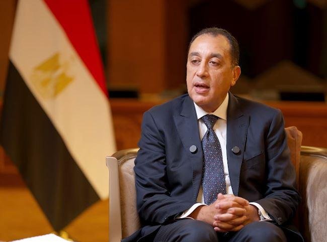 مدبولي يوضح سبب الإنفاق الكبير على مشروعات البنية الأساسية وعلاقتها بـ2011