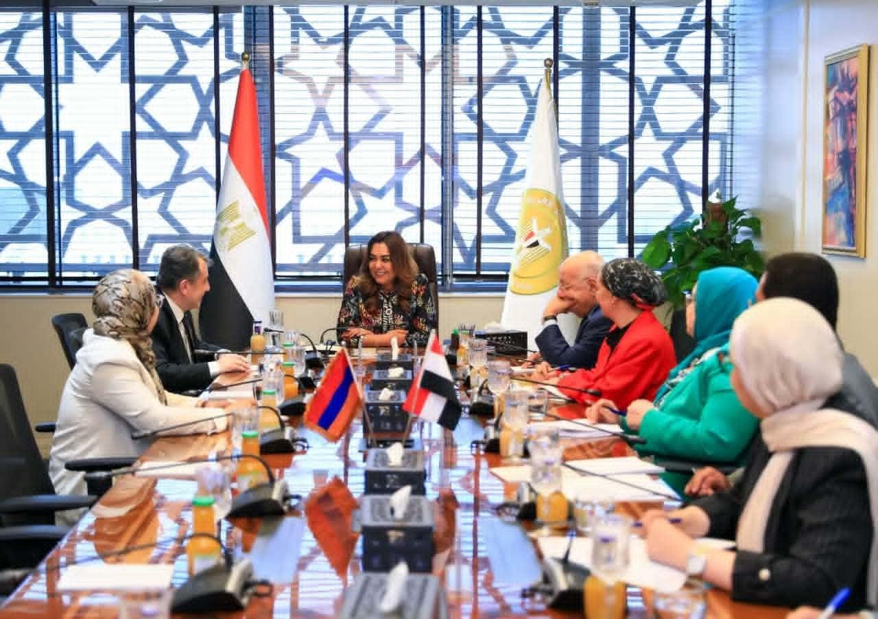 وزيرة التنمية المحلية والبيئة: نتطلع للتعرف على التجربة الأرمينية في حماية الطبيعة وإدارة المحميات