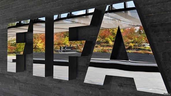 فيفا يخطط لضخ أكثر من 6 مليارات دولار لتطوير كرة القدم عالميًا