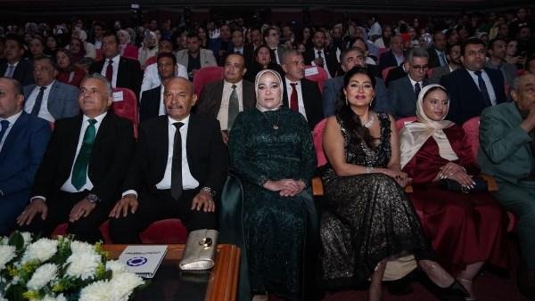 افتتاح مهرجان VS-Film للأفلام القصيرة جدًا بجامعة السويس وتكريم وفاء عامر وهاني رمزي وأحمد بدير