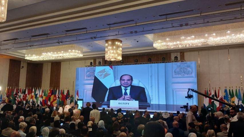 الرئيس السيسي يدعو لجعل المياه حافزا السلام والانتقال من إدارة الأزمات إلى بناء الحلول