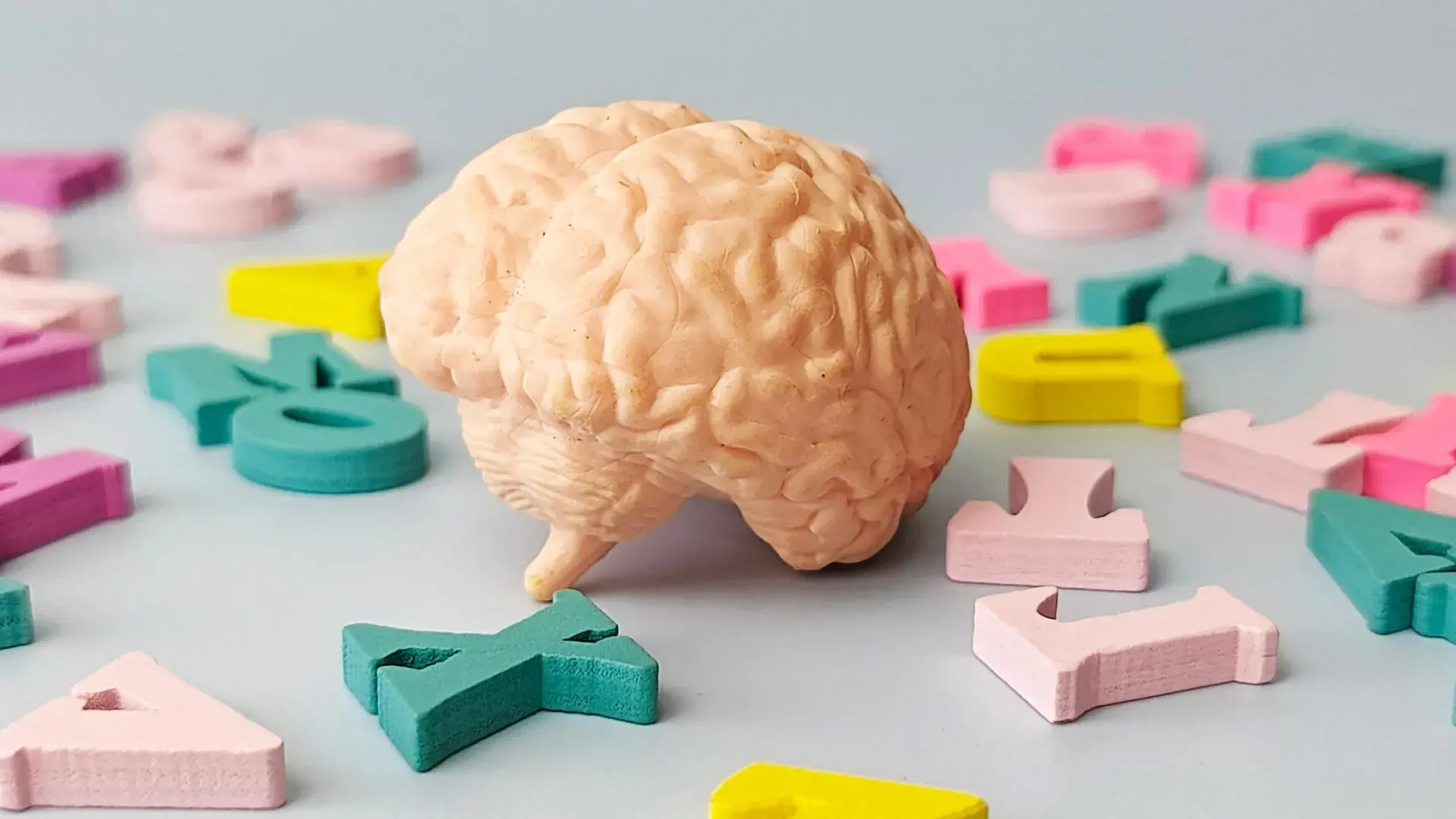 Multilingual people may have b...