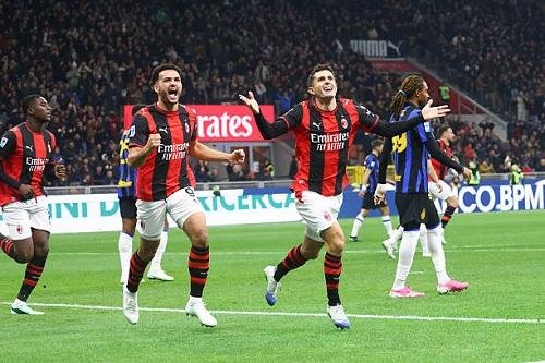ميلان يحسم ديربي الغضب و يهزم إنتر بثلاثية في الدوري الإيطالي