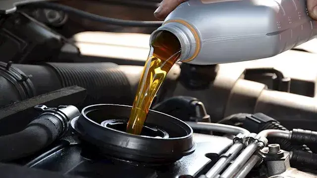 كيف تختار زيت المحرك المناسب ل...