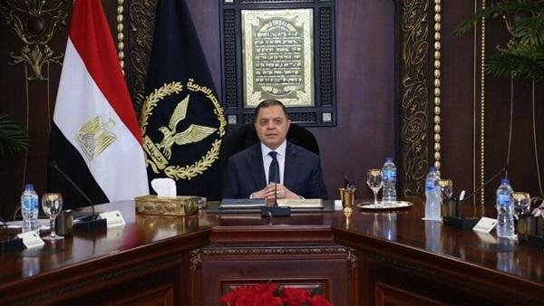 وزير الداخلية يهنئ الرئيس السيسي وقيادات القوات المسلحة بذكرى انتصارات أكتوبر المجيدة