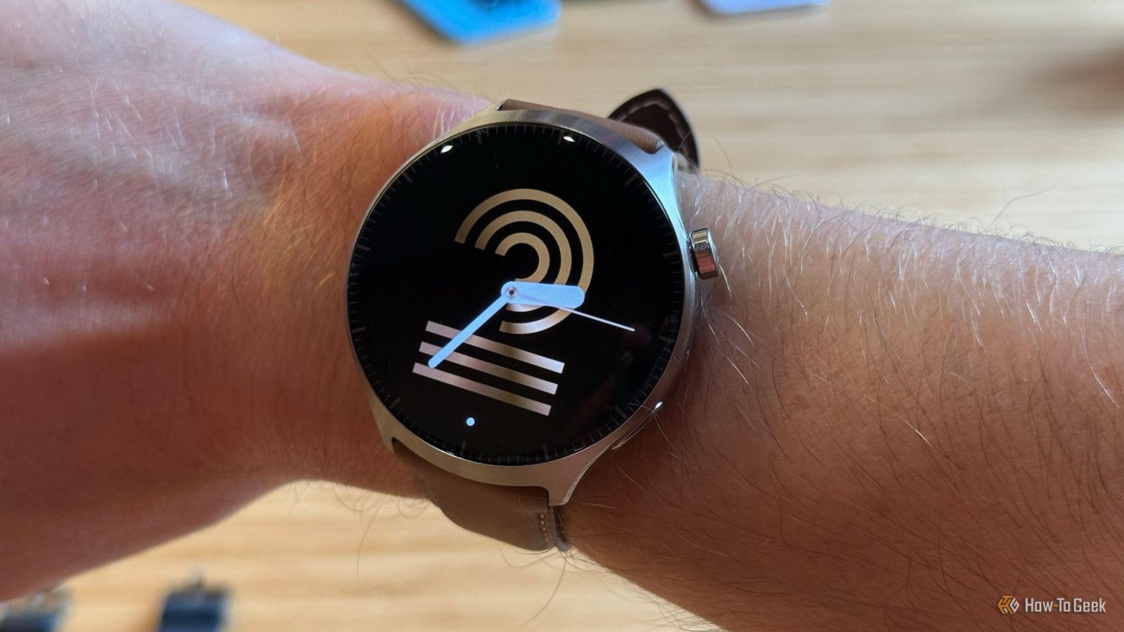 Motorola's new Moto Watch Ultr...