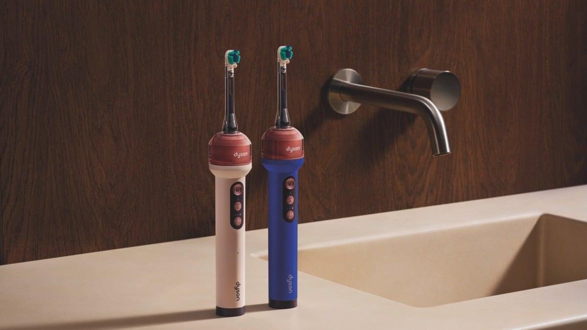Dysons $499 squirting AI camer...