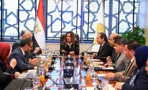 منال عوض: إنشاء قاعدة بيانات لتكون حلقة وصل بين الوزارة وأجهزتها وفروعها الإقليمية