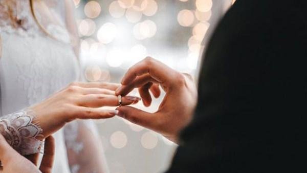 أمين الفتوى يوضح حكم زواج الفتاة دون ولي إذا منعها والدها من الزواج بشخص كفء