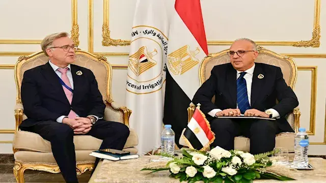 وزير الري يبحث مع المبعوث الفنلندي تعزيز التعاون المائي بين مصر وفنلندا