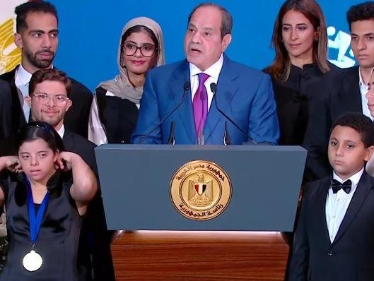 الرئيس السيسي يشكر المشاركين في منتدى مصر: شرفتونا وأسعدتونا.. كانت أياما جميلة