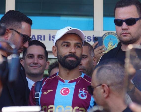 رئيس طرابزون: محمد صلاح سيزيد...