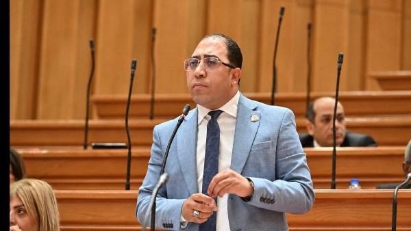 مطار كوم أوشيم في الصعيد.. مقترح برلماني يفتح أبواب الاستثمار والتصدير