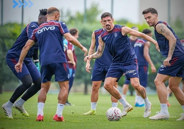 المباراة الأولى لصلاح.. تشكيل...