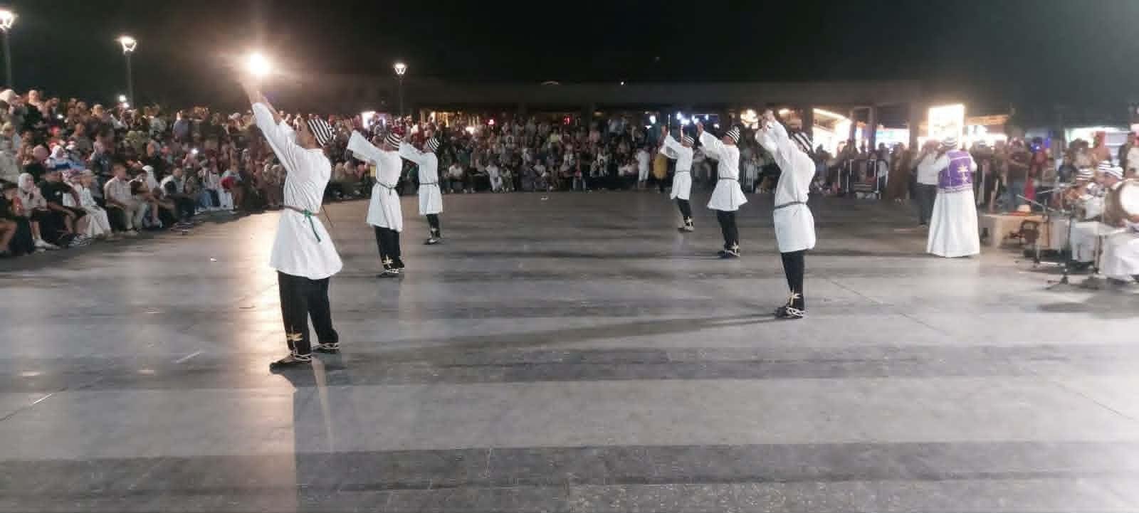 «ليالي شاطئ الفن» تواصل إبداعه...