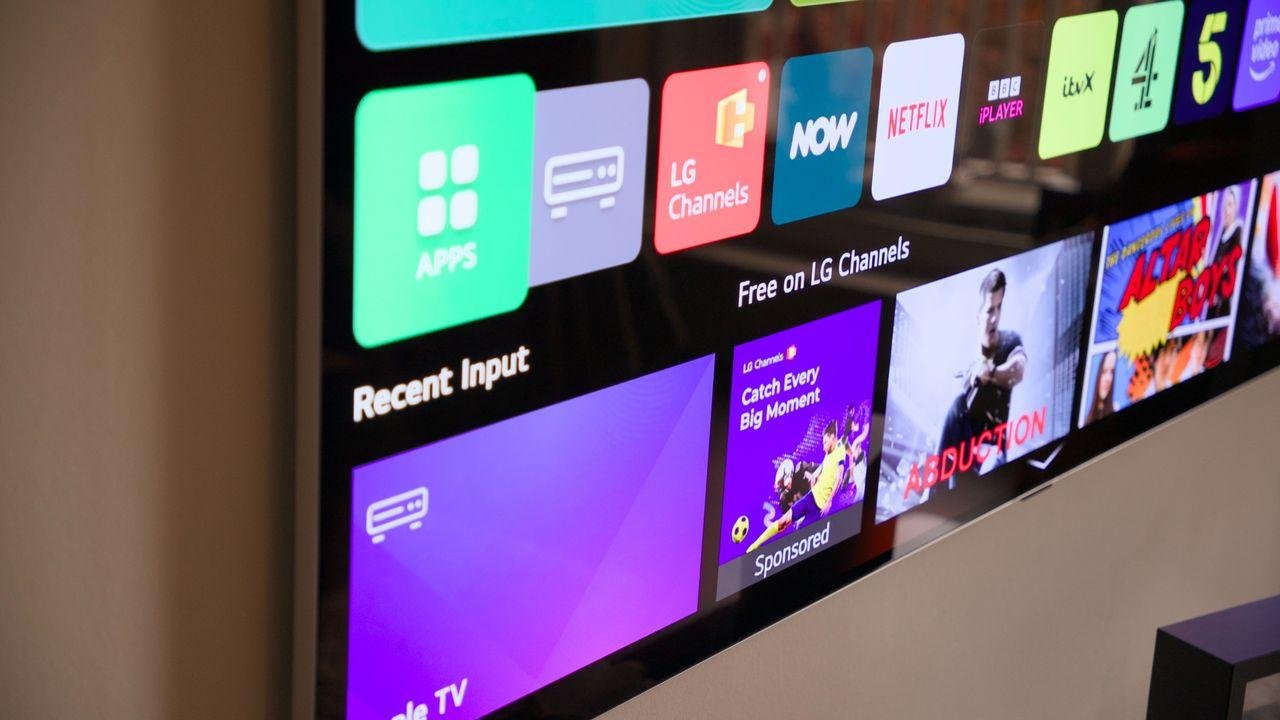 LG strongly denies TV spying c...