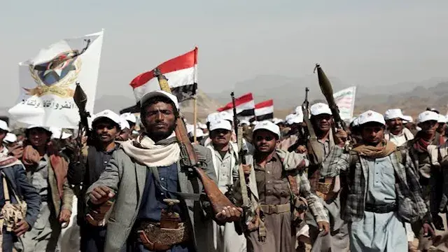 قوات العمالقة باليمن تبدأ عملية عسكرية ضد الحوثيين قرب مضيق باب المندب